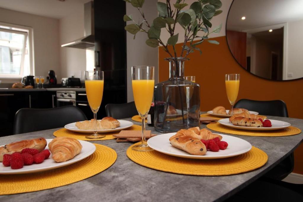 Meridian Quay By Mia Living 2 Bedroom Near The Sea Apartment *