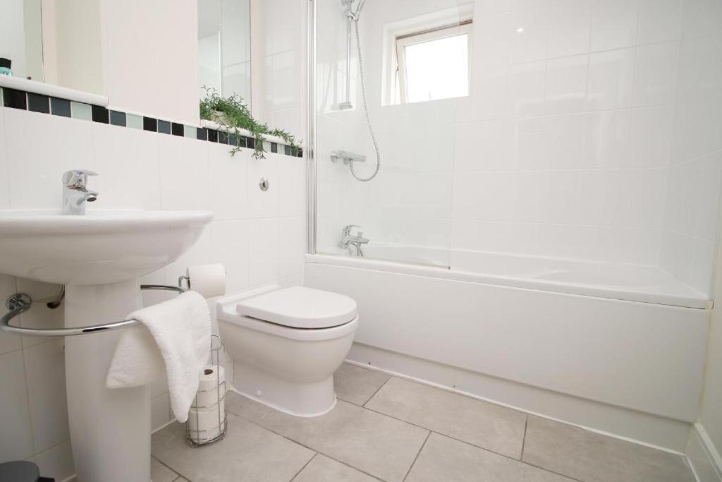Apartment Meridian Quay By Mia Living 2 Bedroom Near The Sea Swansea