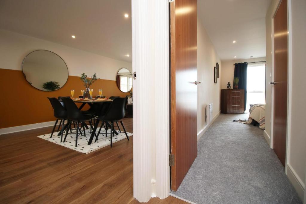 Apartment Meridian Quay By Mia Living 2 Bedroom Near The Sea *