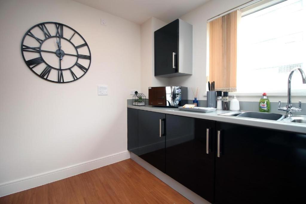 Meridian Quay By Mia Living 2 Bedroom Near The Sea Apartment